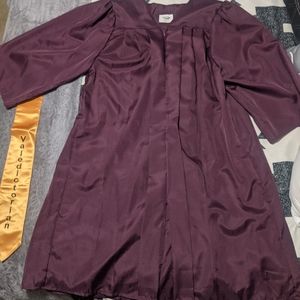 4/$12 Graduation Gown
